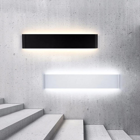 Decasa Linear LED Wall Sconce