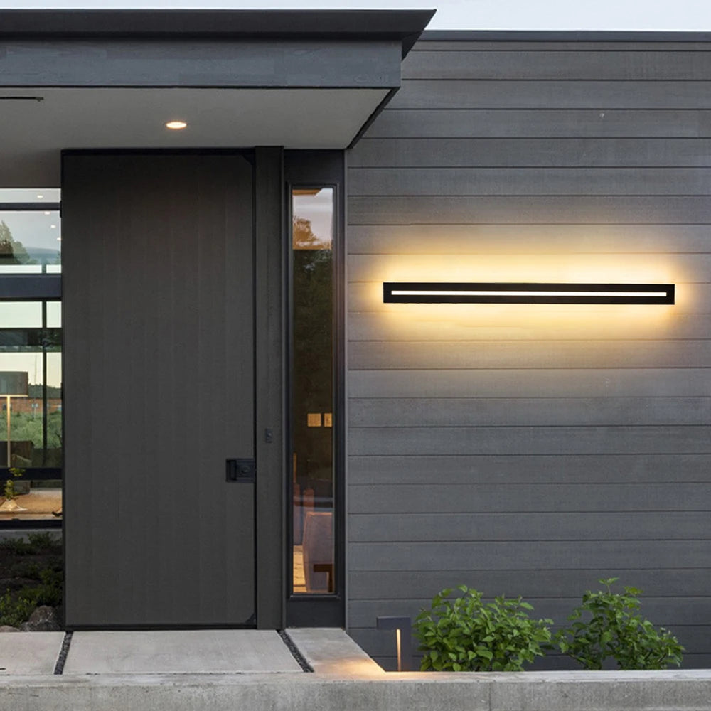 Decasa Linear Outdoor Wall Sconce