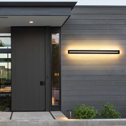 Decasa Linear Outdoor Wall Sconce